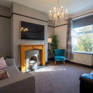 Spacious Town House Holiday home Lytham St Annes