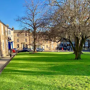 The Old Toffee Works, Montpellier Quarter, Next To Pump Free Parking Apartment Harrogate