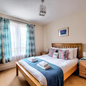Guestready - Bright Spacious 2bdr Flat Apartment