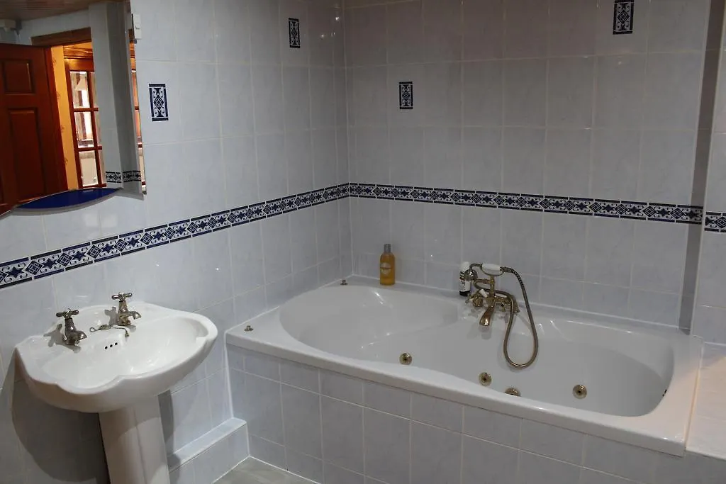 Apartment City Centre Rooms - Castle Barns Edinburgh