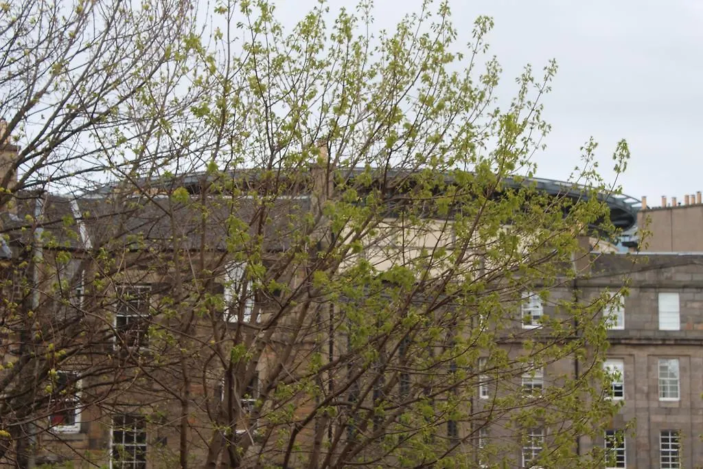 City Centre Rooms - Castle Barns Edinburgh